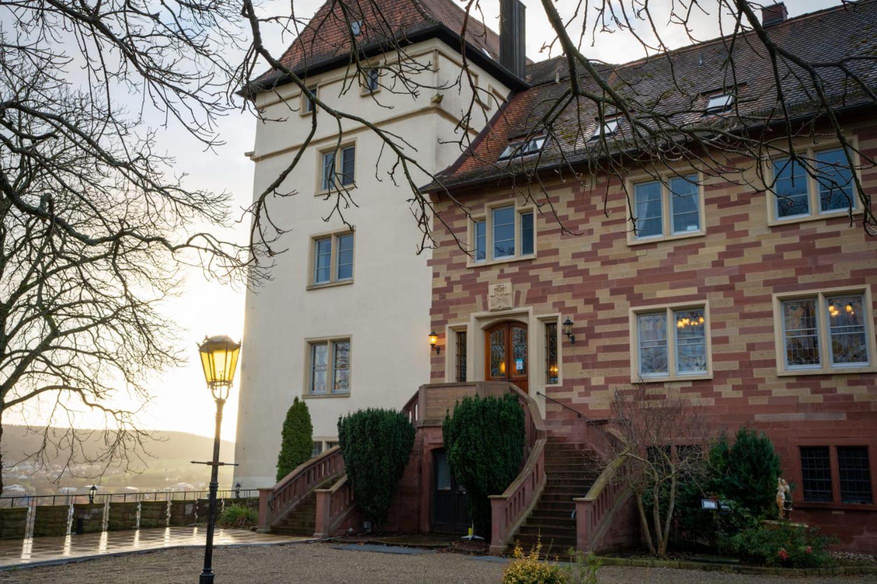 Eventlocation & Hotel Schloss Neuburg Obrigheim Esterno foto